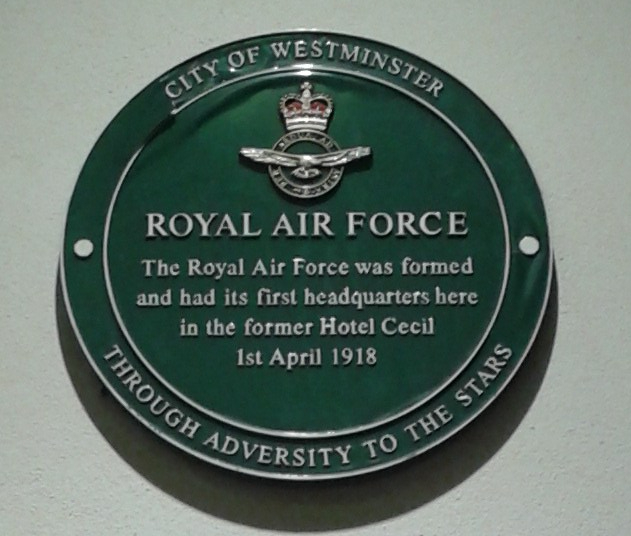 Life before the RAF: the young air services and Parliament