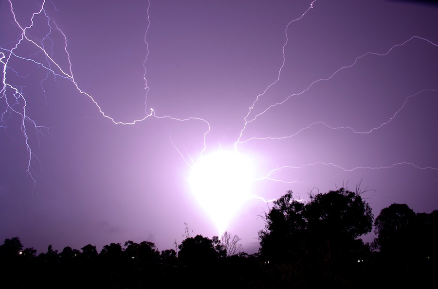Ball Lightning in Early Modern England: The Curious Case of Nicholas Walsh, MP